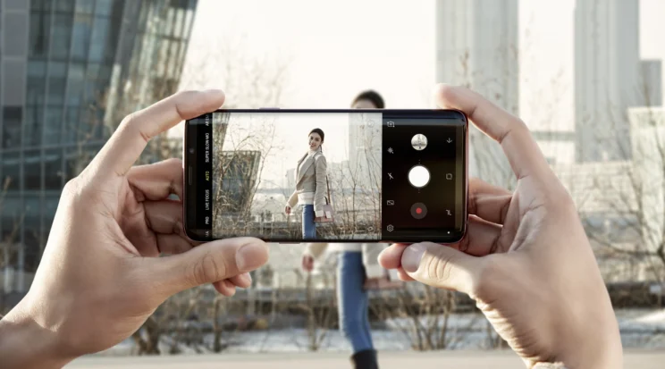 Samsung mobile camera